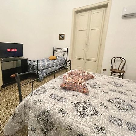 Suite Dreams Politeama Palermo Ngoại thất bức ảnh